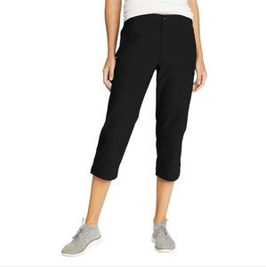 Black Eddie Bauer Tech Capri Pants